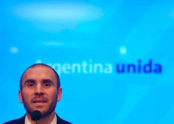 Deuda: la otra curva que la Argentina debe aplanar