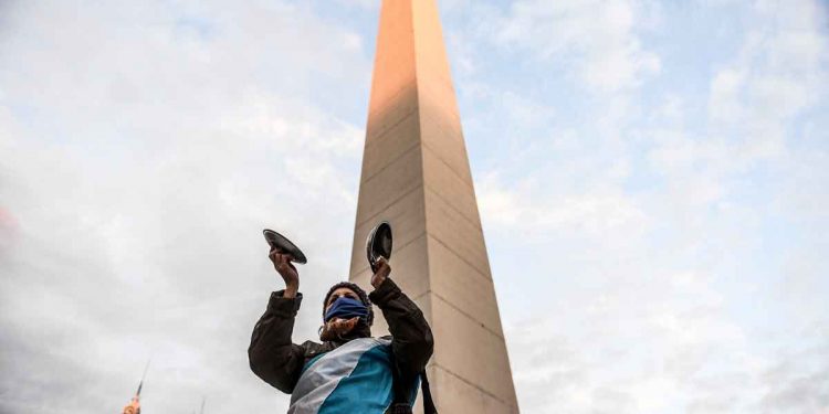 Los medios nos corrieron el arco