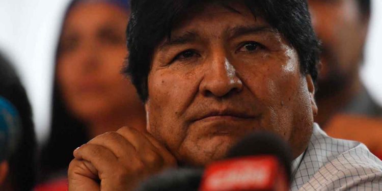 Evo: «No es solo un golpe al indio, es establecer un modelo económico»