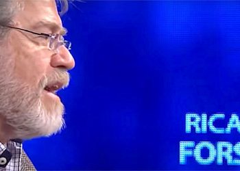 Forster: “Hay una refundación del Estado”