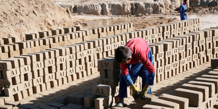 Trabajo infantil: una realidad silenciada que se agrava por la pandemia