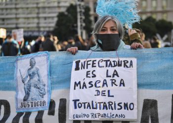 El peligroso contagio de los anti-todo