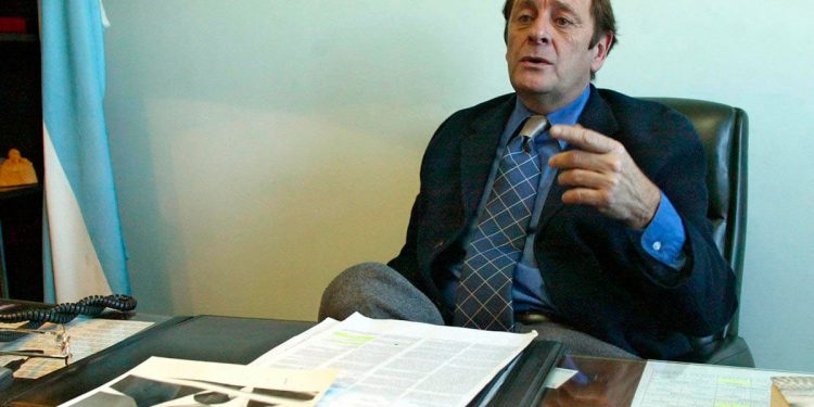 Canicoba Corral: “Cuando uno no juega con los poderosos, tiene un castigo”
