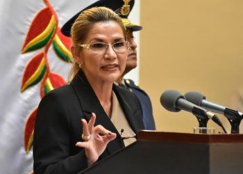 Bolivia, entre la postergación, la proscripción y el fraude