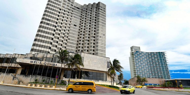 Cuba se aferra al salvavidas de los turistas