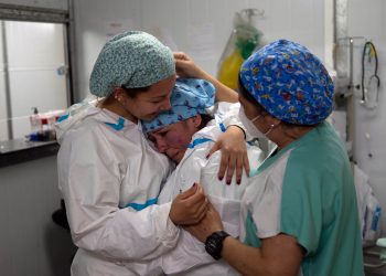 “Hay una catástrofe invisibilizada, donde los muertos no se ven y las familias lloran solas”