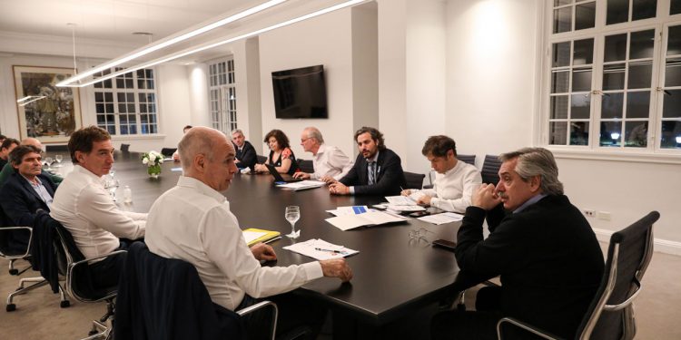 Keynesianismo rústico y neoliberalismo sensible