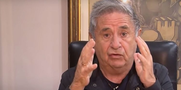 Duhalde y el club de los devaluadores
