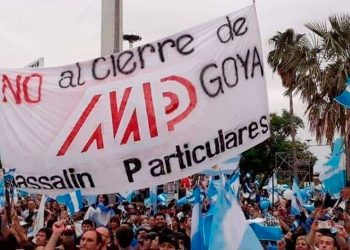 El falso éxodo de empresas y la increíble amnesia del macrismo