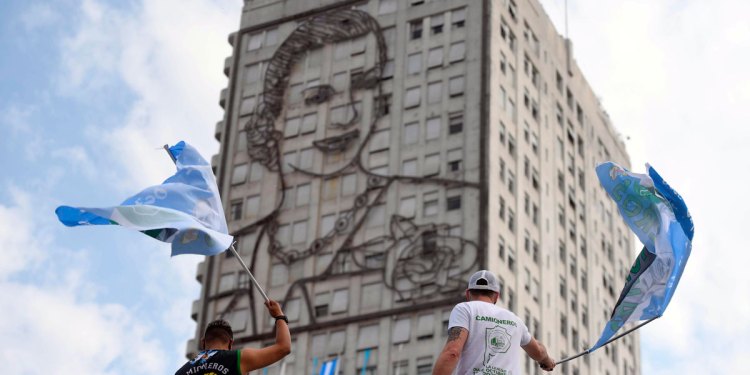 No se bajó nadie: Las 10 postales del Día de la Lealtad