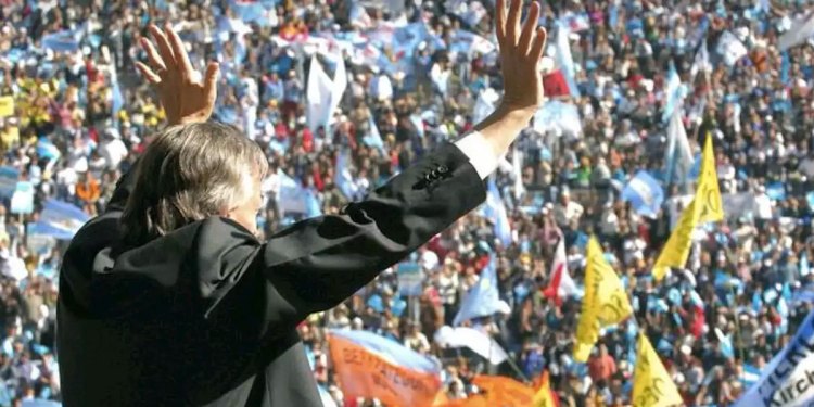 27 de octubre. A diez años sin él y a uno del triunfo electoral: sentimientos y certezas