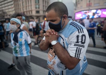El país en un puño apretado, por Víctor Hugo Morales