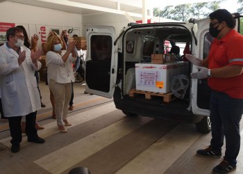 La vacuna, la esperanza y el monstruo