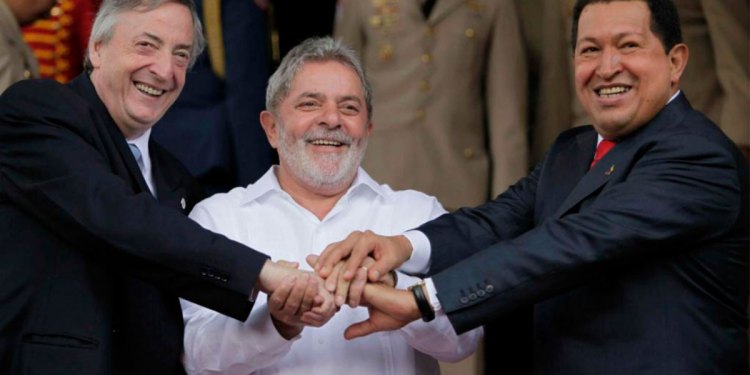 Se relanzó el libro “No al ALCA” con testimonios de Lula y dirigentes de América Latina