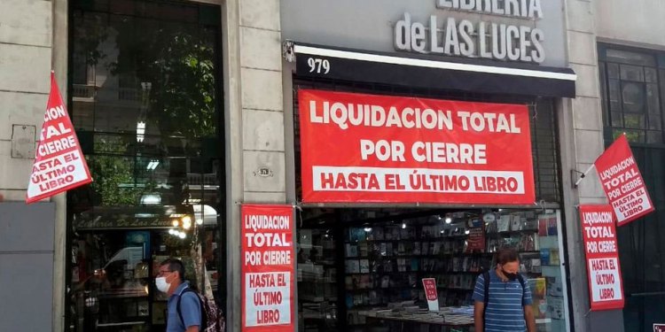 Ni un libro menos, ni una librería menos