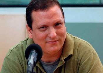 Brienza: “En la poesía busco una simbolización del pasado más íntimo”