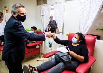 Rossi: “Si no se vacunan por lo que dice Carrió y luego mueren, ¿quién se hace cargo?”