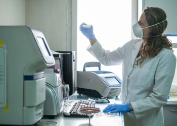 Desigualdad sanitaria: la OMS denuncia que 10 países concentran el 95% de las vacunas