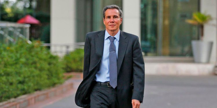 Suicidios, mentiras y videos