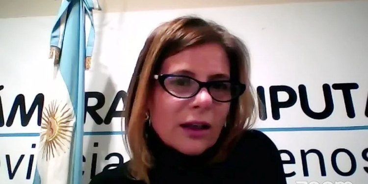 Saintout: “La militancia siempre es a contrapelo, nunca es cómoda”