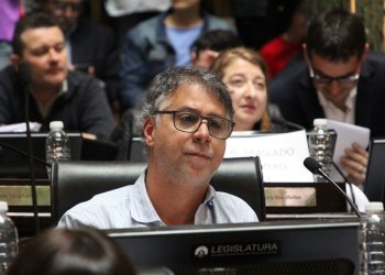 Andrade: “Generaron tanta desconfianza que hay personal de salud que no quiere vacunarse”