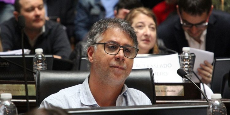 Andrade: “Generaron tanta desconfianza que hay personal de salud que no quiere vacunarse”