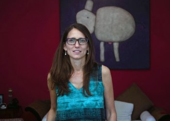 8M: No mirar para el costado