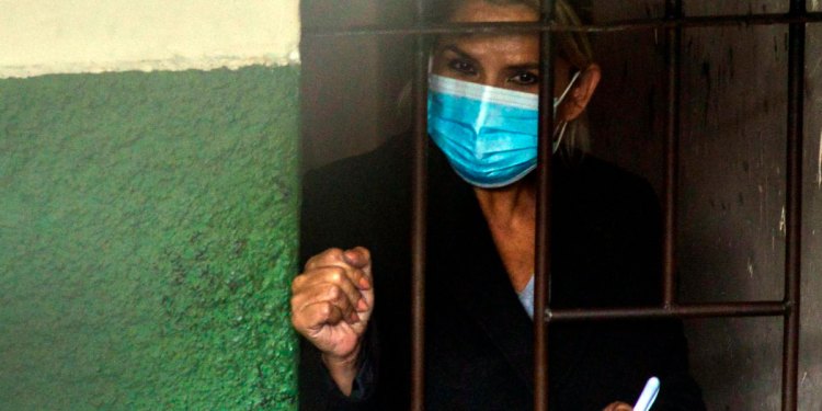 Bolivia: Áñez tiene que estar presa