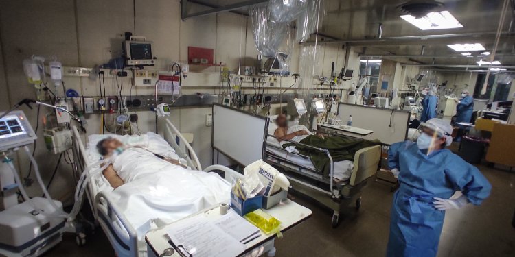 “Solo quedan 76 camas libres entre el sector público y privado de la Ciudad de Buenos Aires”