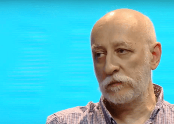 Kaufman: “La idea que voy a comprar una vacuna, me la doy y me salvo es estúpida e ignorante”