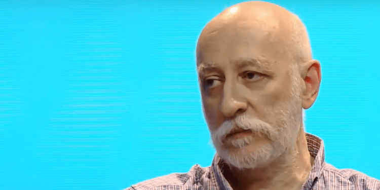 Kaufman: “La idea que voy a comprar una vacuna, me la doy y me salvo es estúpida e ignorante”