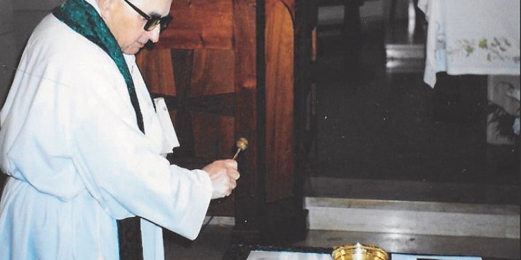 Capellanes militares durante la dictadura: entre la picana y la cruz