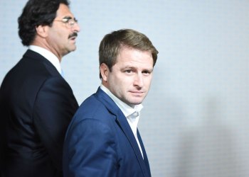 Alex Campbell: otra vez sopa