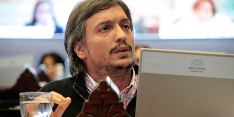 Máximo Kirchner: “No piensen en 300 likes de un Twitter, piensen en las 300 camas que necesitamos”