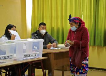 Elecciones en Chile: dura derrota de los candidatos de Piñera