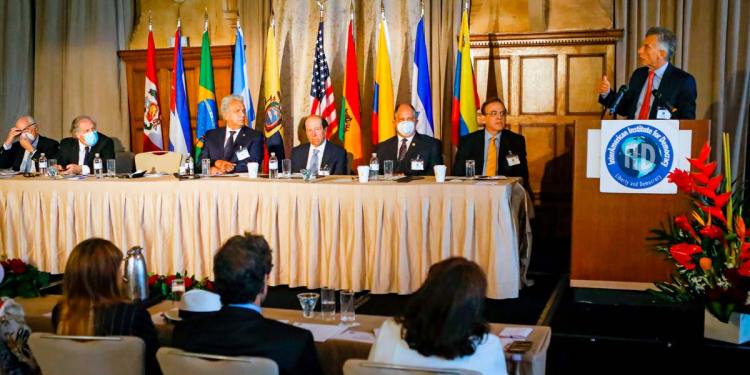 El foro de Miami como atril de la derecha regional