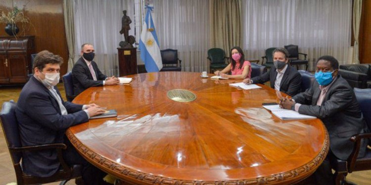 Paralelismos del 25 de Mayo