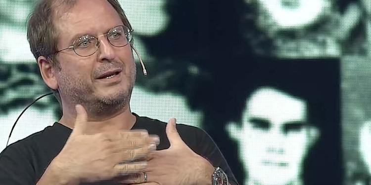 Kohan: “Cuando sueltan una palabra como podrían soltar una escupida, ¿qué importa la verdad?”