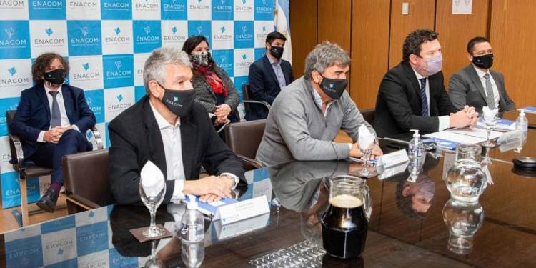 Enacom apela ante la Corte por la insólita medida cautelar que benefició a Telecom