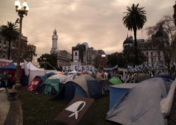 2.000 carpas en Plaza de Mayo por la libertad de Milagro