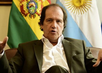 Basteiro: “En el contrabando de armas está involucrado Macri y medio Gabinete”