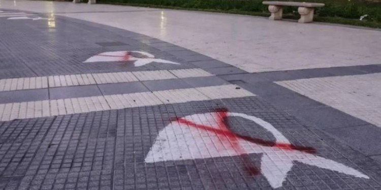 El discurso negacionista, la peligrosa estrategia electoral de la derecha