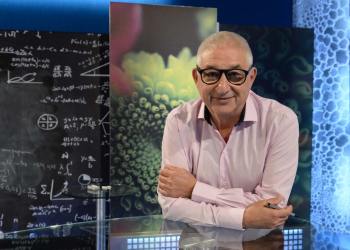 “La gente no miraba a Dios para que trajera la vacuna, sino a los científicos”