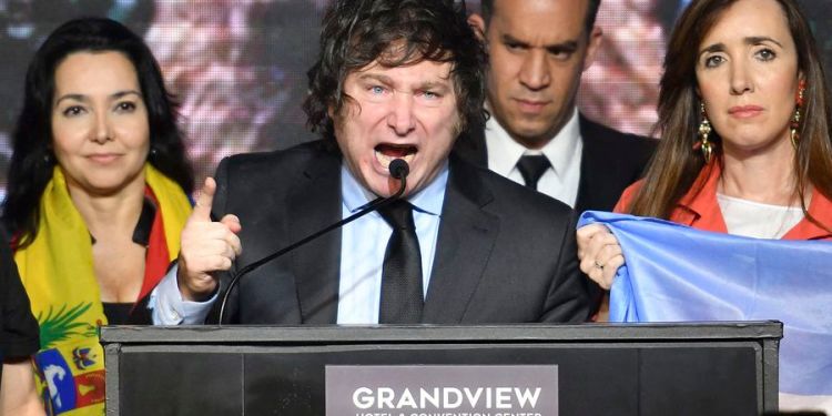 La ultraderecha y la pared