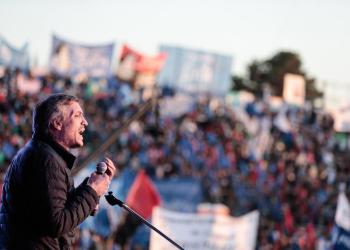 “¿En sus barrios vieron esos 44 mil millones del FMI?”