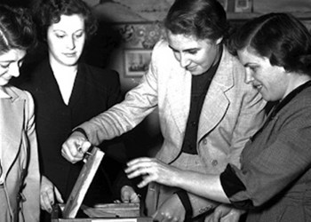 Mujeres, a las urnas y a las bancas