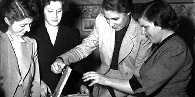 Mujeres, a las urnas y a las bancas