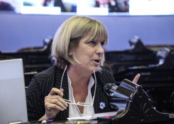 Bernazza: “Las fuerzas de seguridad ven en los pibes con gorrita a un enemigo”