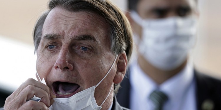 Bolsonaro y la pandemia: el cóctel que demuele a Brasil