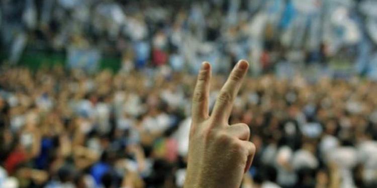 Unidad del campo popular: moderación o pueblo